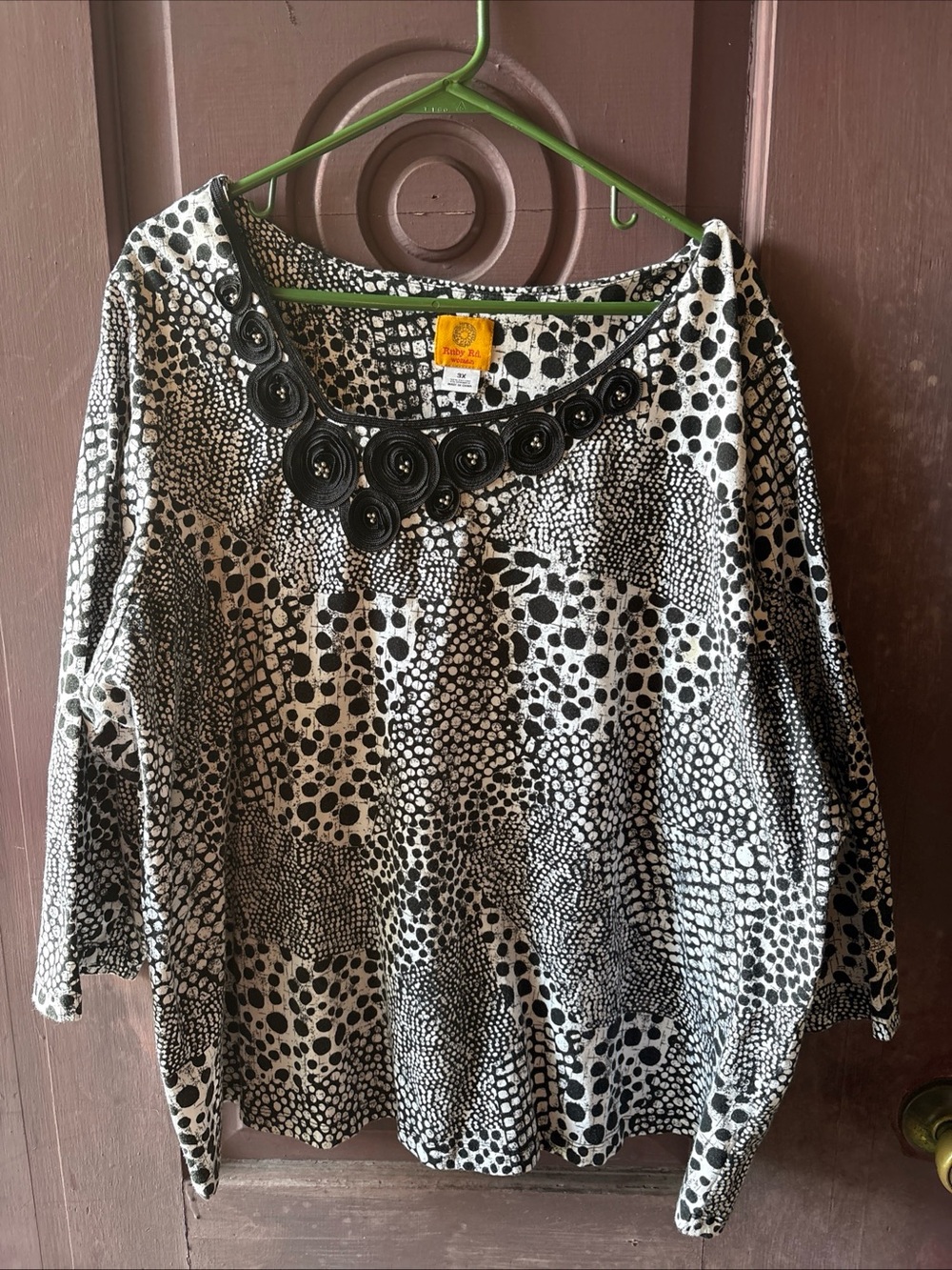 Ruby Rd. Black & White Printed Scoop Neck Long Sleeve Top with Rosette Accent